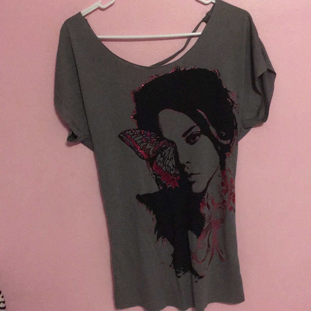 Open back T-shirt